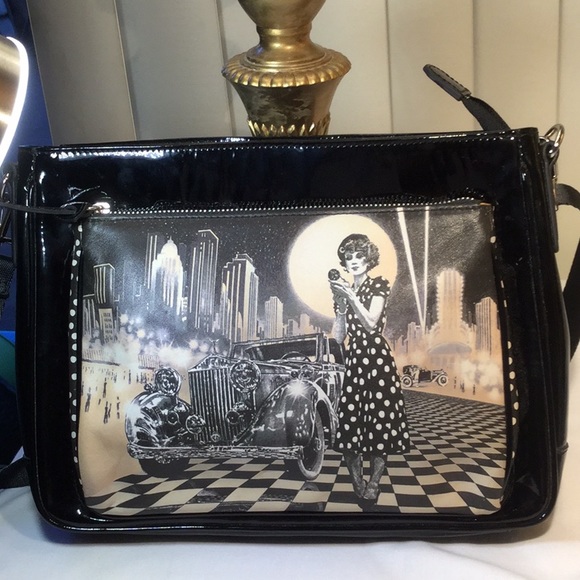 Icon Los Angeles. Handbags - Luxury leather designer bag with original artwork